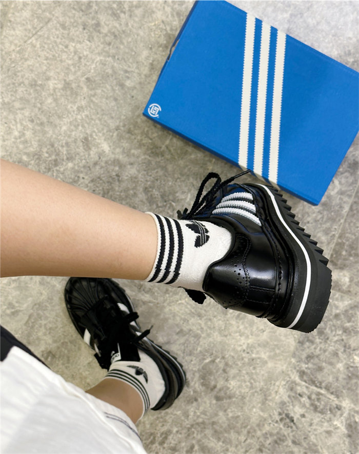 아디다스 x 클랏 슈퍼스타  편안한 미끄럼방지마모 흰색/블랙 photo review